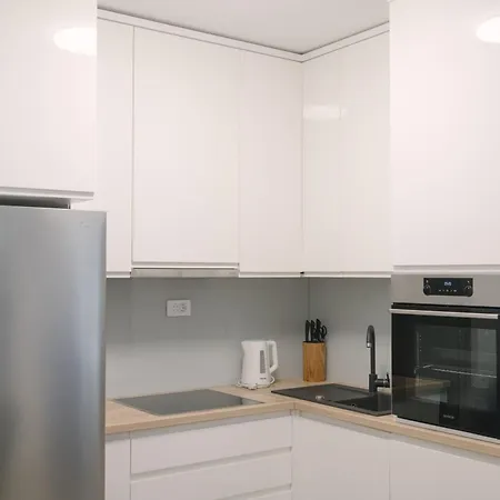 Studio Apartman Plautila 公寓 *