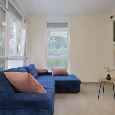 Studio Apartman Plautila * 珀德垂那